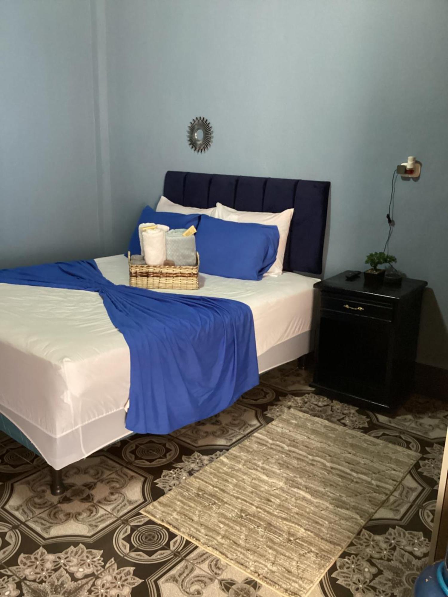 Casa Victoria Apartment San Benito Luaran gambar